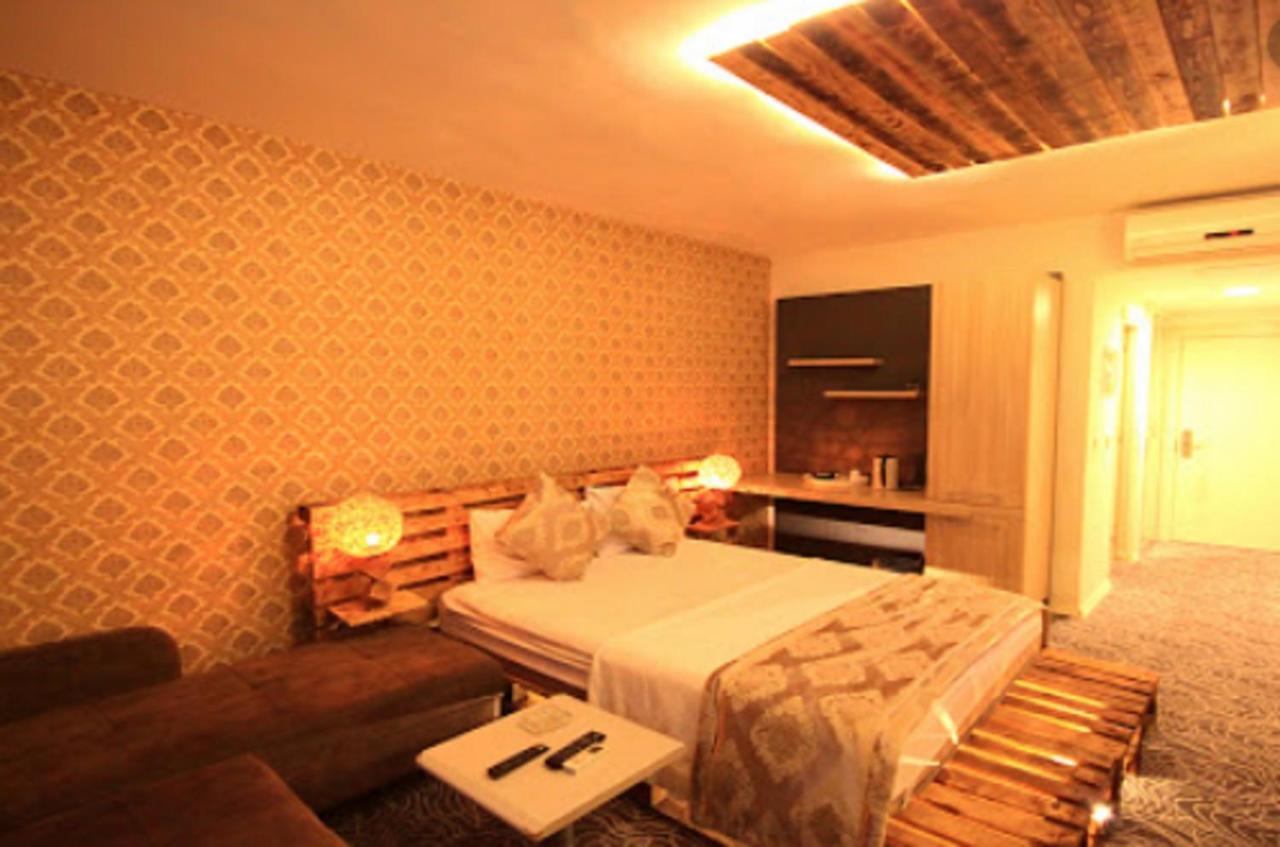The Tuyap Ozyurtlarsuites อิสตันบูล ภายนอก รูปภาพ