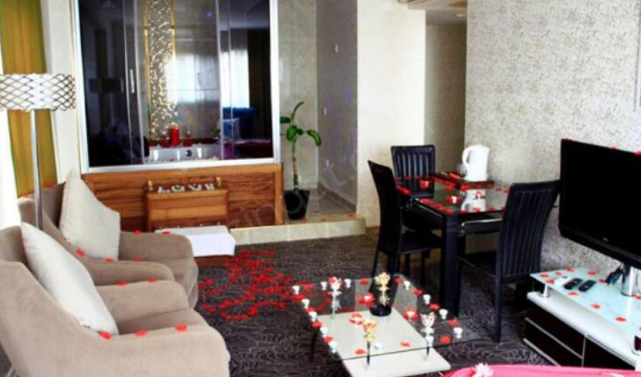The Tuyap Ozyurtlarsuites อิสตันบูล ภายนอก รูปภาพ